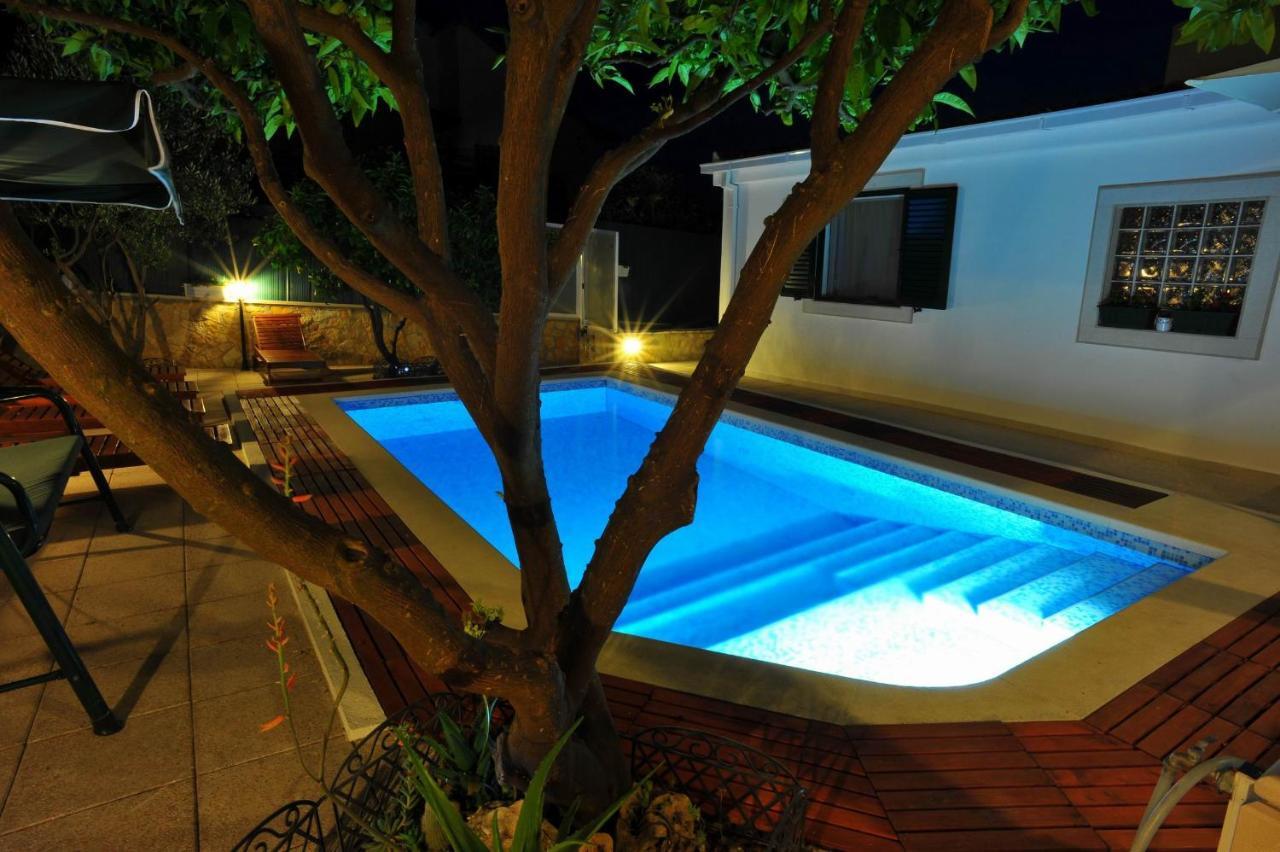 Villa Anni Sutivan Exterior foto